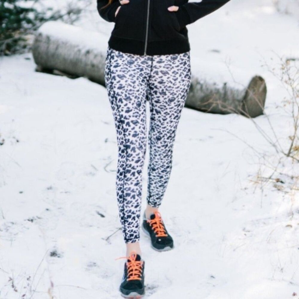 Zyia Active Brilliant 7/8 Leggings Womens 4 Snow Leopard Black White 23" Run Gym
